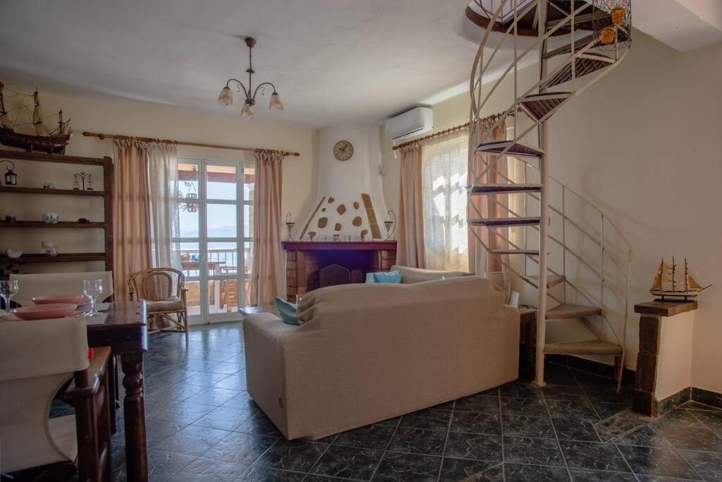 Kohyli Beachfront House Agia Pelagia Chlomou Exterior foto