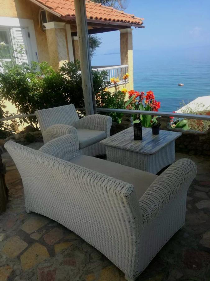 Kohyli Beachfront House Agia Pelagia Chlomou Exterior foto