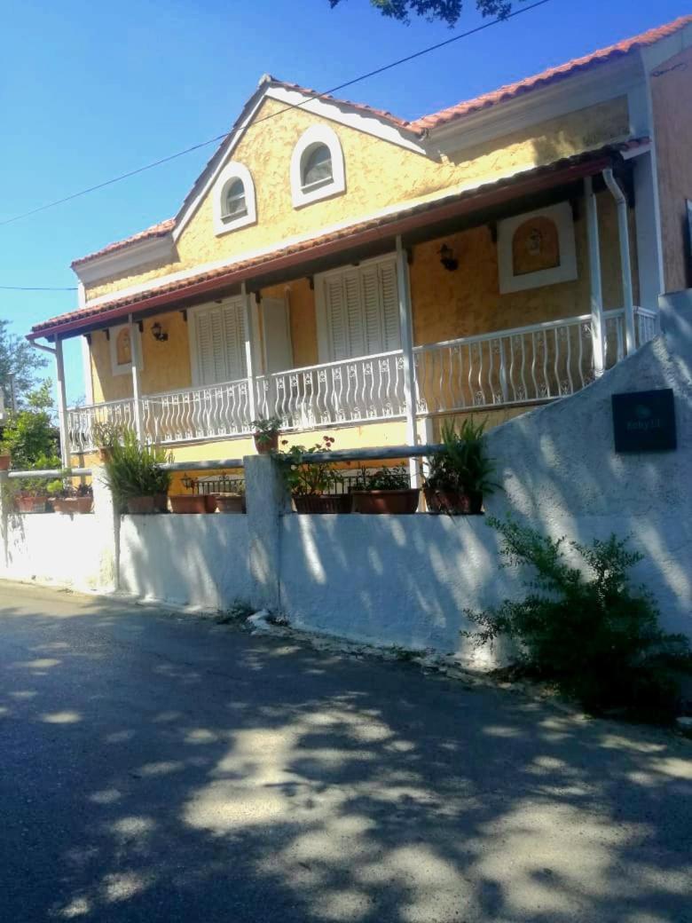 Kohyli Beachfront House Agia Pelagia Chlomou Exterior foto