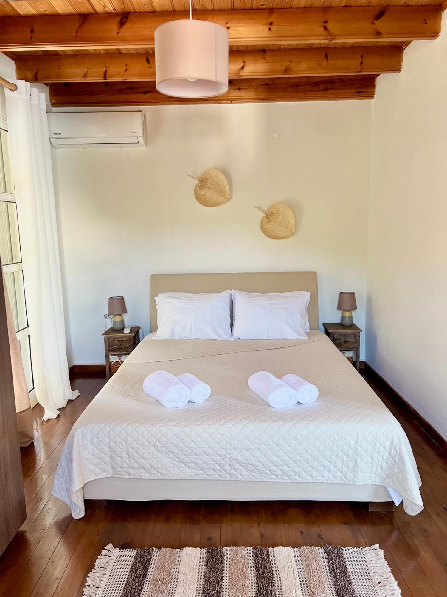 Kohyli Beachfront House Agia Pelagia Chlomou Exterior foto