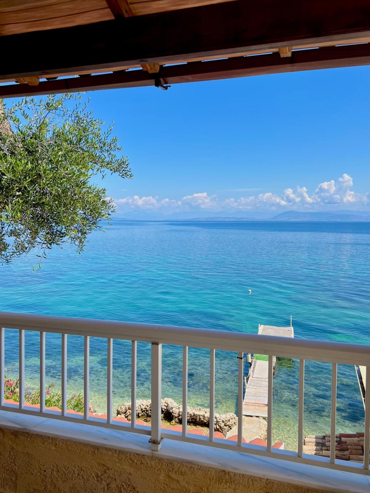 Kohyli Beachfront House Agia Pelagia Chlomou Exterior foto