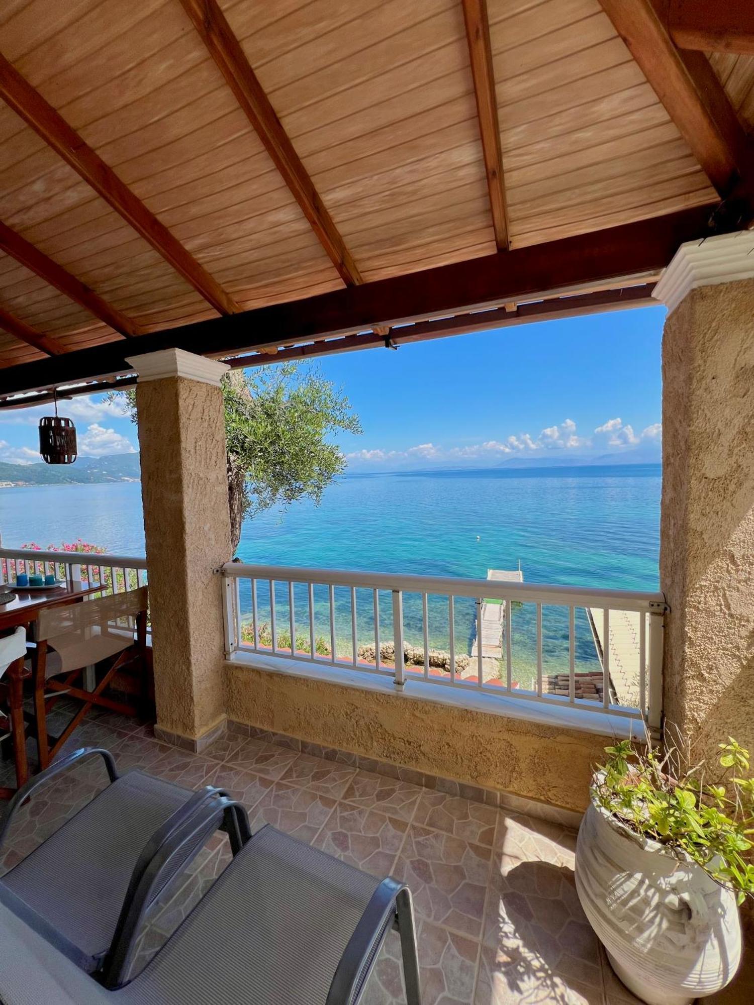 Kohyli Beachfront House Agia Pelagia Chlomou Exterior foto